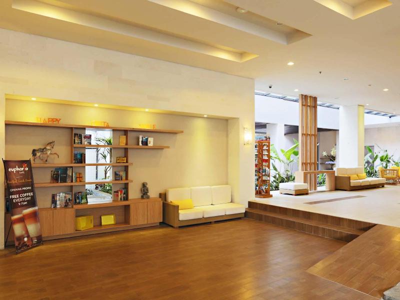 Euphoria Hotel - Lobi