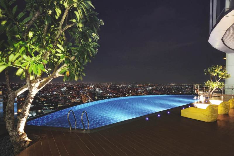 Hotel Ciputra World Surabaya - Havuz