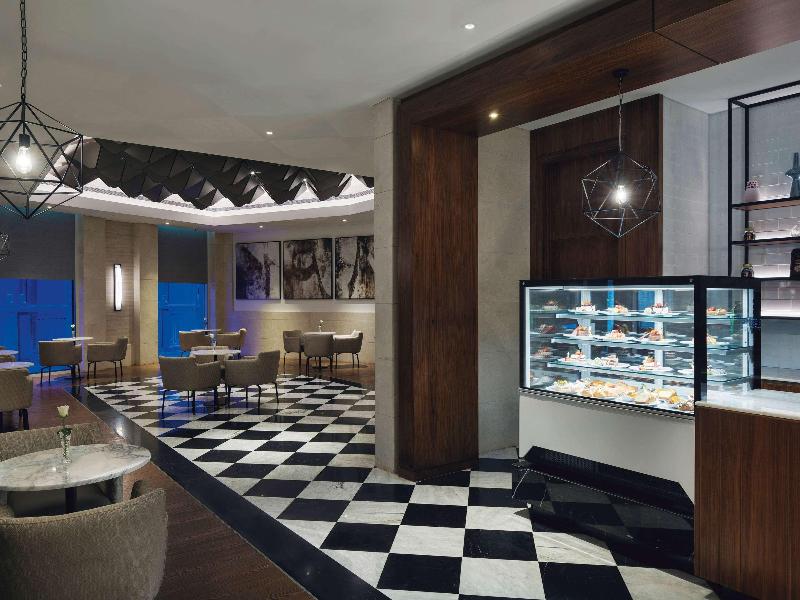 Movenpick Hotel & Residences Hajar Tower Makkah - Restoran