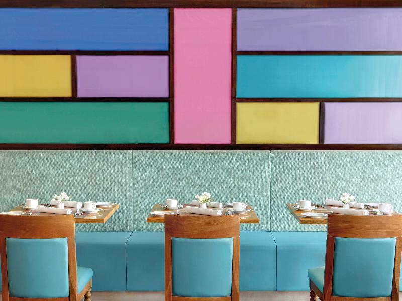 Movenpick Hotel & Residences Hajar Tower Makkah - Restoran