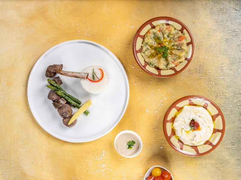 Movenpick Hotel & Residences Hajar Tower Makkah - Restoran