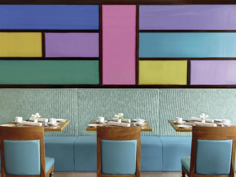 Movenpick Hotel & Residences Hajar Tower Makkah - Restoran