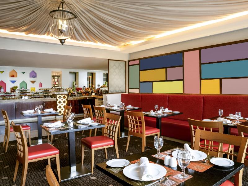 Movenpick Hotel & Residences Hajar Tower Makkah - Restoran
