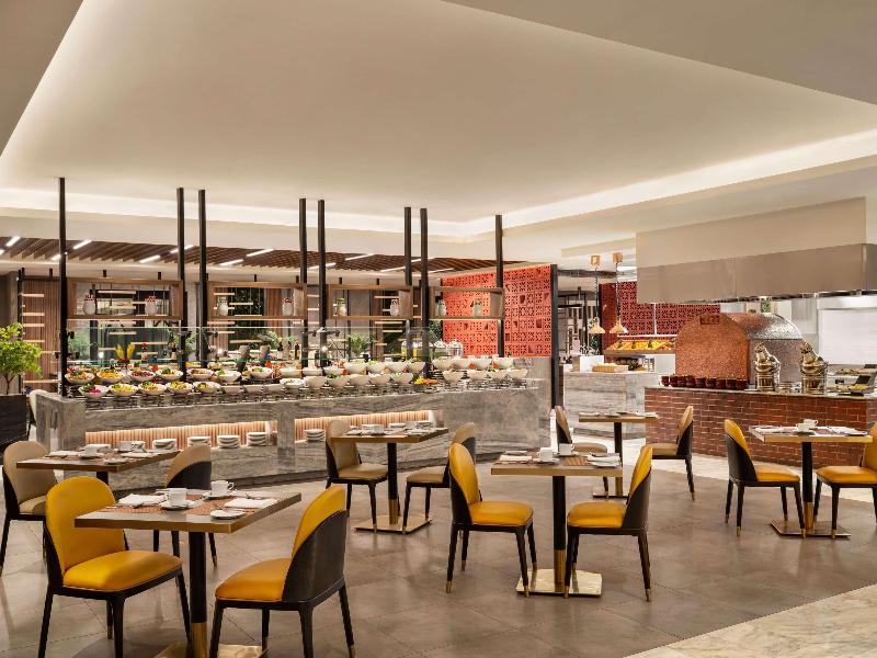 Movenpick Hotel & Residences Hajar Tower Makkah - Restoran
