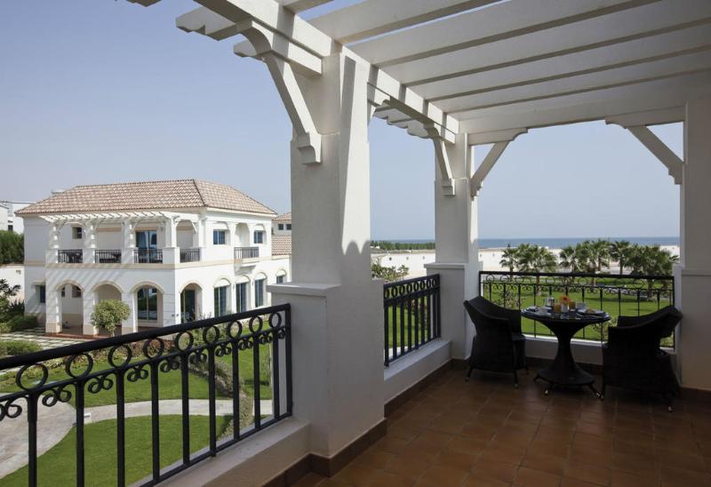Movenpick Beach Resort Al Khobar - Oda