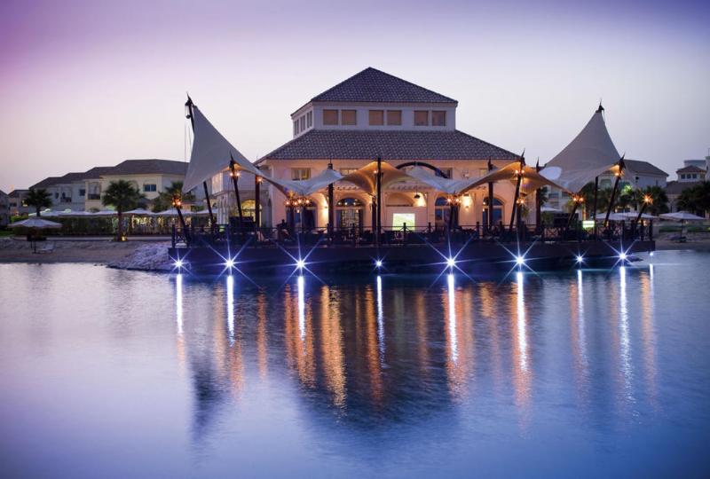 Movenpick Beach Resort Al Khobar - Havuz