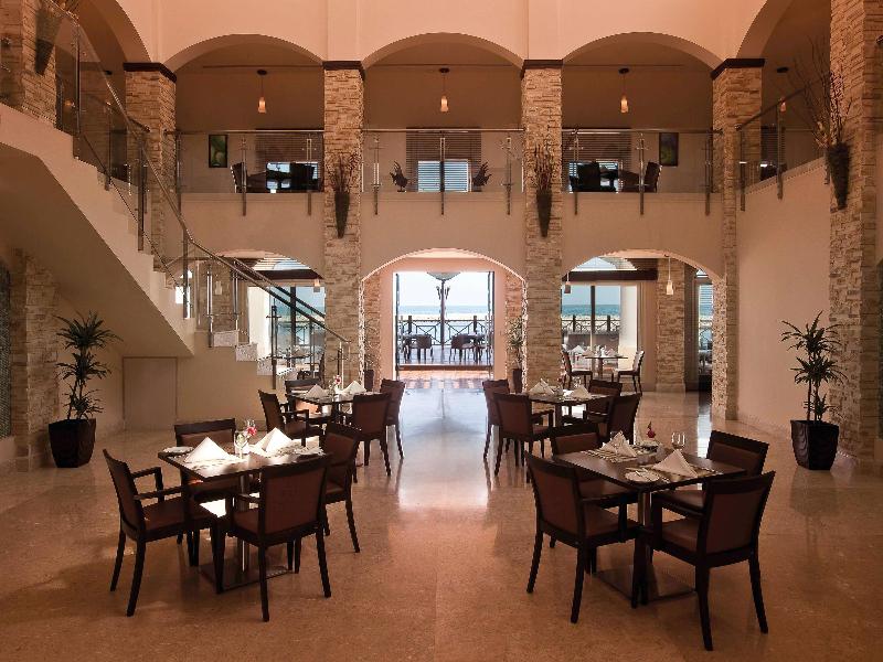 Movenpick Beach Resort Al Khobar - Restoran