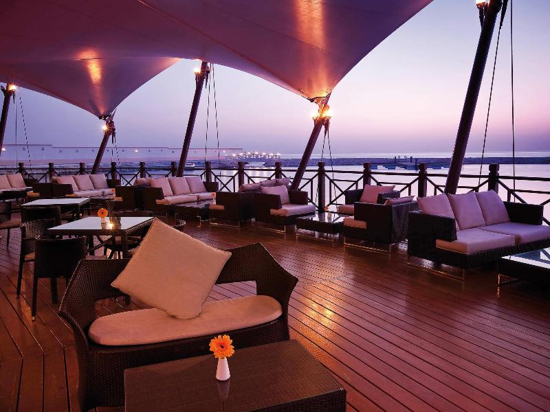 Movenpick Beach Resort Al Khobar - Restoran