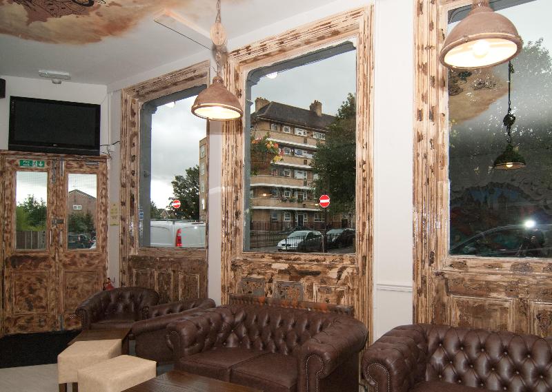 Book a Bed Hostels - Lobi