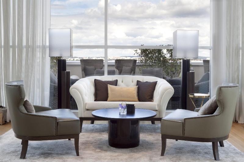 AC Hotel by Marriott Paris Le Bourget Airport - Bar