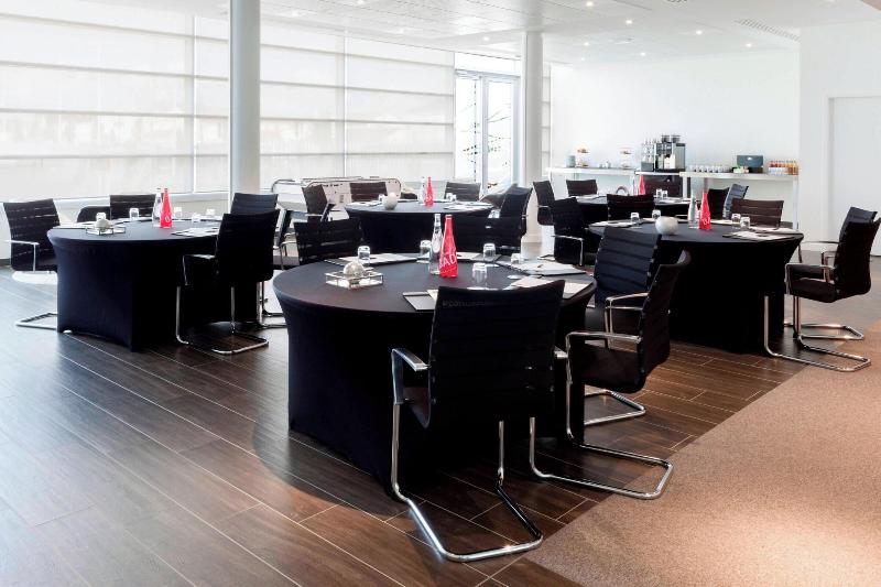 AC Hotel by Marriott Paris Le Bourget Airport - Toplantı