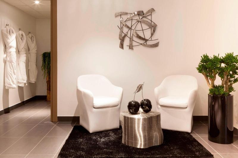 AC Hotel by Marriott Paris Le Bourget Airport - Aktivite