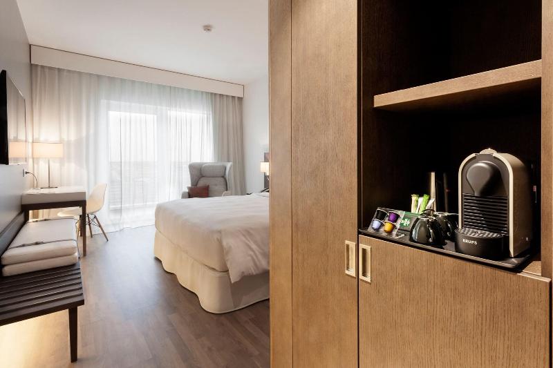 AC Hotel by Marriott Paris Le Bourget Airport - Oda