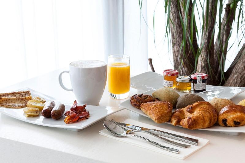 AC Hotel by Marriott Paris Le Bourget Airport - Restoran