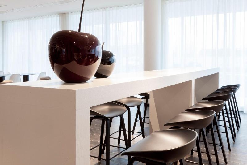 AC Hotel by Marriott Paris Le Bourget Airport - Restoran