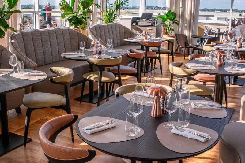 AC Hotel by Marriott Paris Le Bourget Airport - Restoran