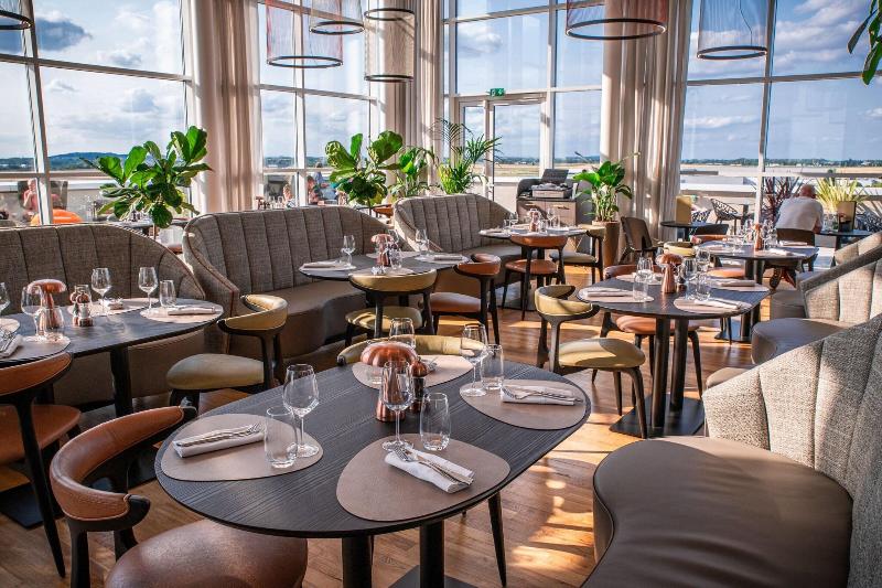 AC Hotel by Marriott Paris Le Bourget Airport - Restoran