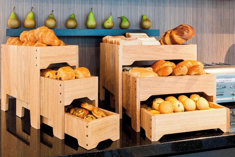 AC Hotel by Marriott Paris Le Bourget Airport - Restoran