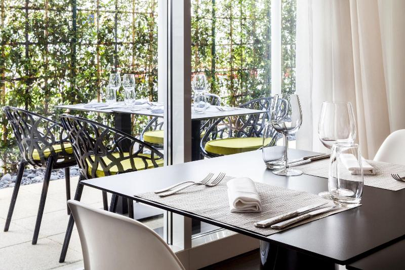 AC Hotel by Marriott Paris Le Bourget Airport - Restoran
