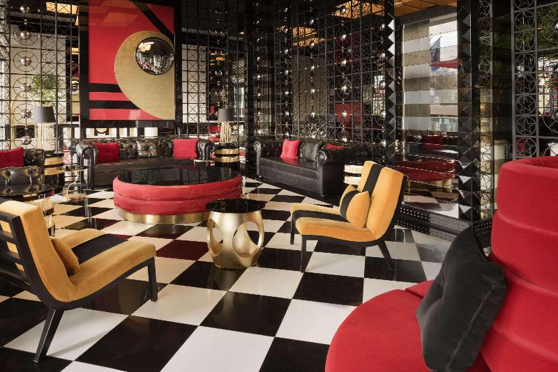 Ramada Hotel & Suites By Wyndham Istanbul Sisli - Lobi