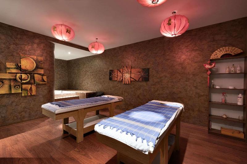 Ramada Hotel & Suites By Wyndham Istanbul Sisli - Genel