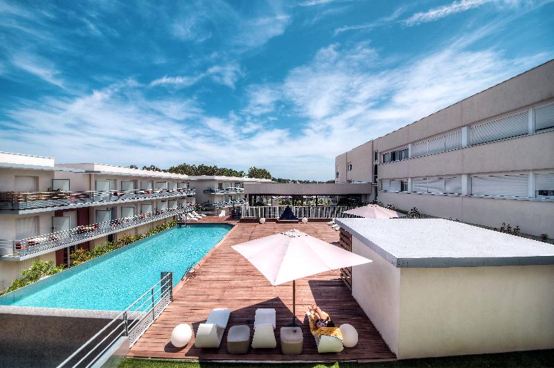 Comfort Aparthotel Antibes Le Maestria - Havuz
