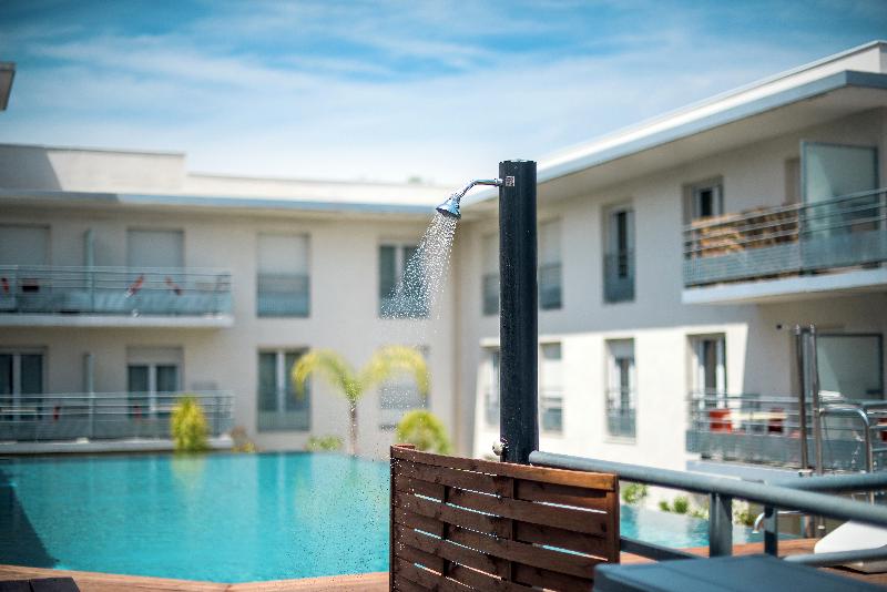 Comfort Aparthotel Antibes Le Maestria - Havuz