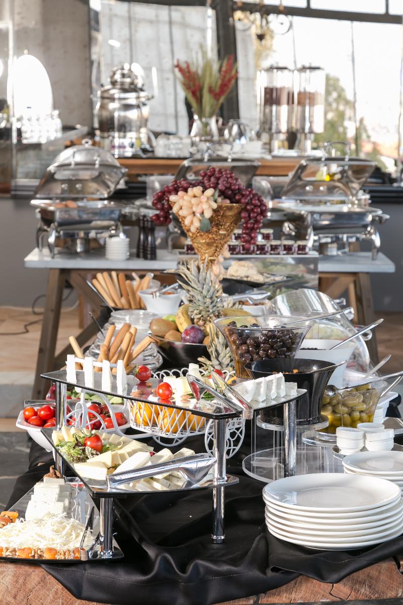 Check Inn Hotel - Restoran