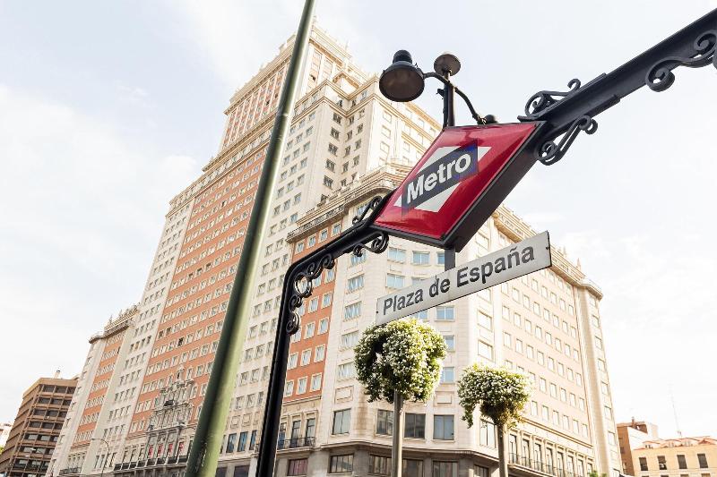 Hostal Gran Via 63 Rooms - Genel