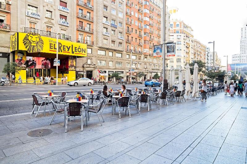 Hostal Gran Via 63 Rooms - Genel