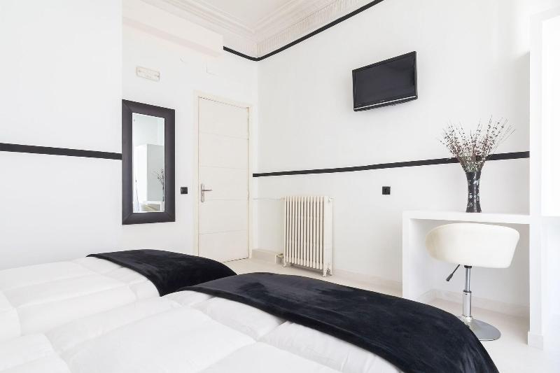 Hostal Gran Via 63 Rooms - Oda
