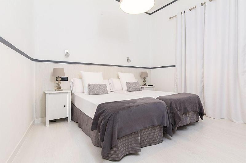 Hostal Gran Via 63 Rooms - Oda
