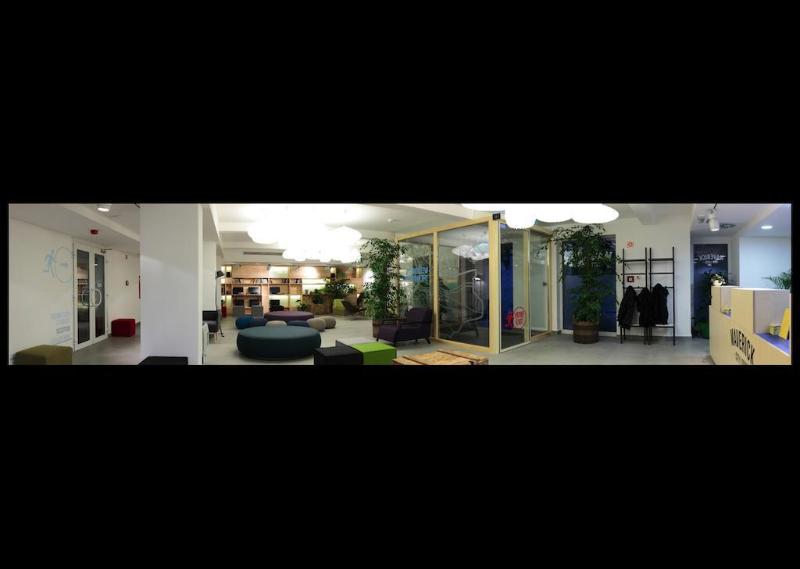 Maverick City Lodge - Genel