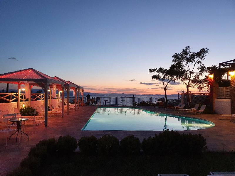Lagou Raxi Country Hotel - Havuz