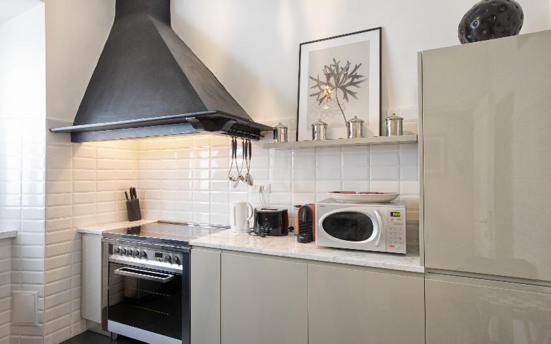 The Independent Suites - Genel