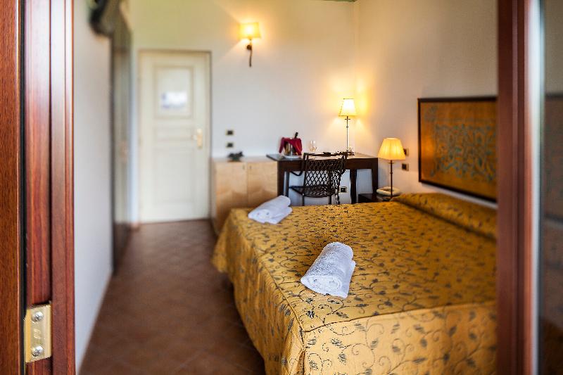 Hotel Garden Vulcano - Oda