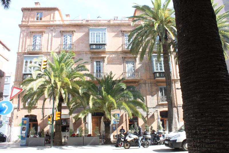 Life Apartments Alameda Colon - Genel
