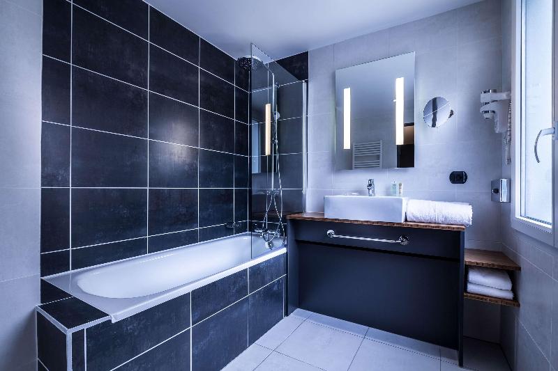 Best Western Plus Suitcase Paris La Defense - Oda