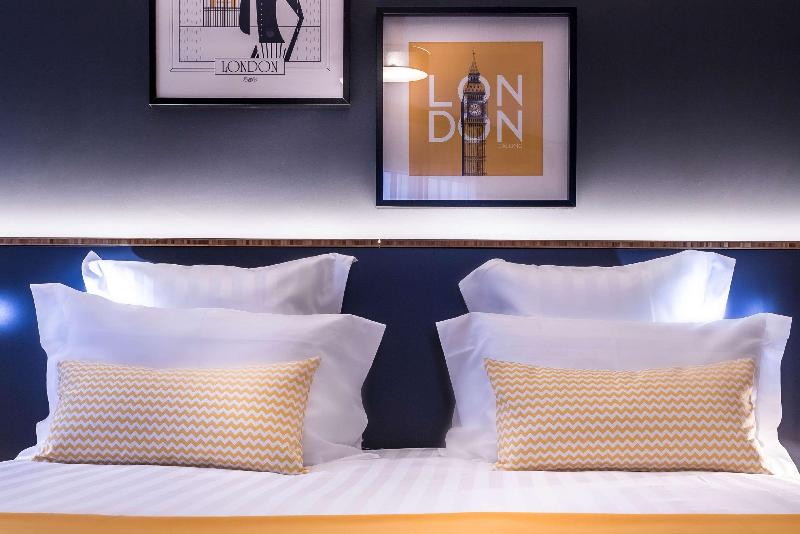 Best Western Plus Suitcase Paris La Defense - Oda