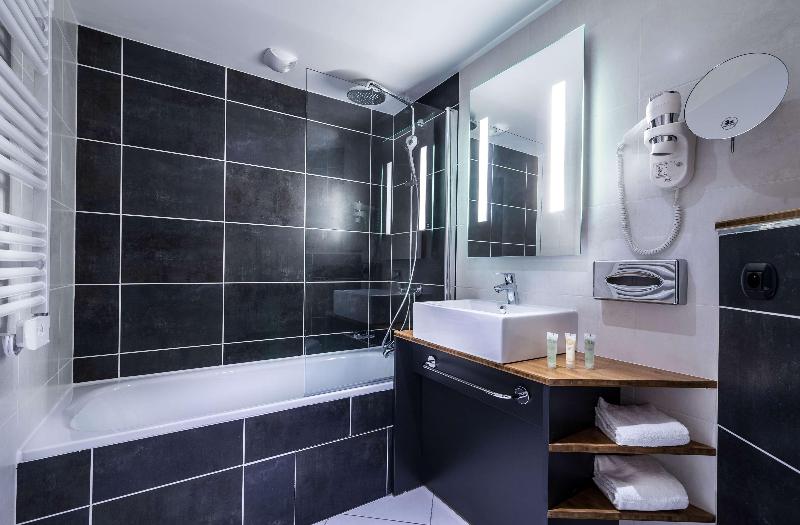 Best Western Plus Suitcase Paris La Defense - Oda