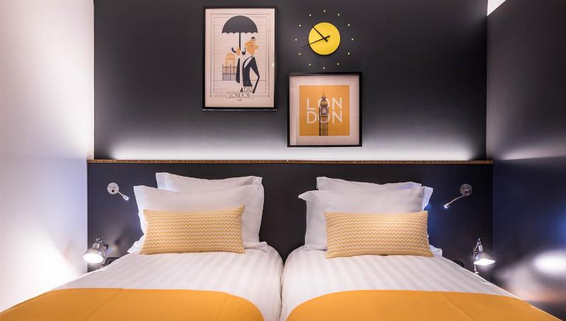 Best Western Plus Suitcase Paris La Defense - Oda