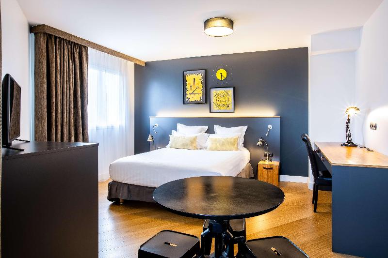 Best Western Plus Suitcase Paris La Defense - Oda