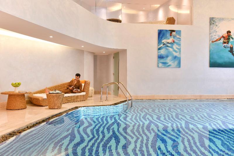 Marsa Malaz Kempinski, The Pearl - Havuz