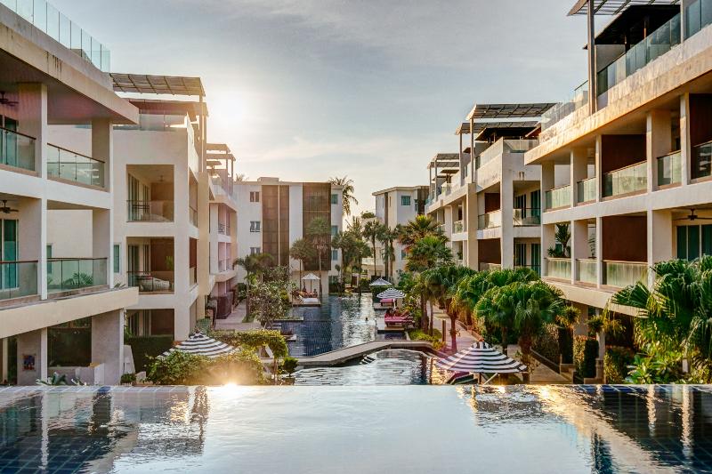 The Pelican Residence & Suites Krabi - Genel