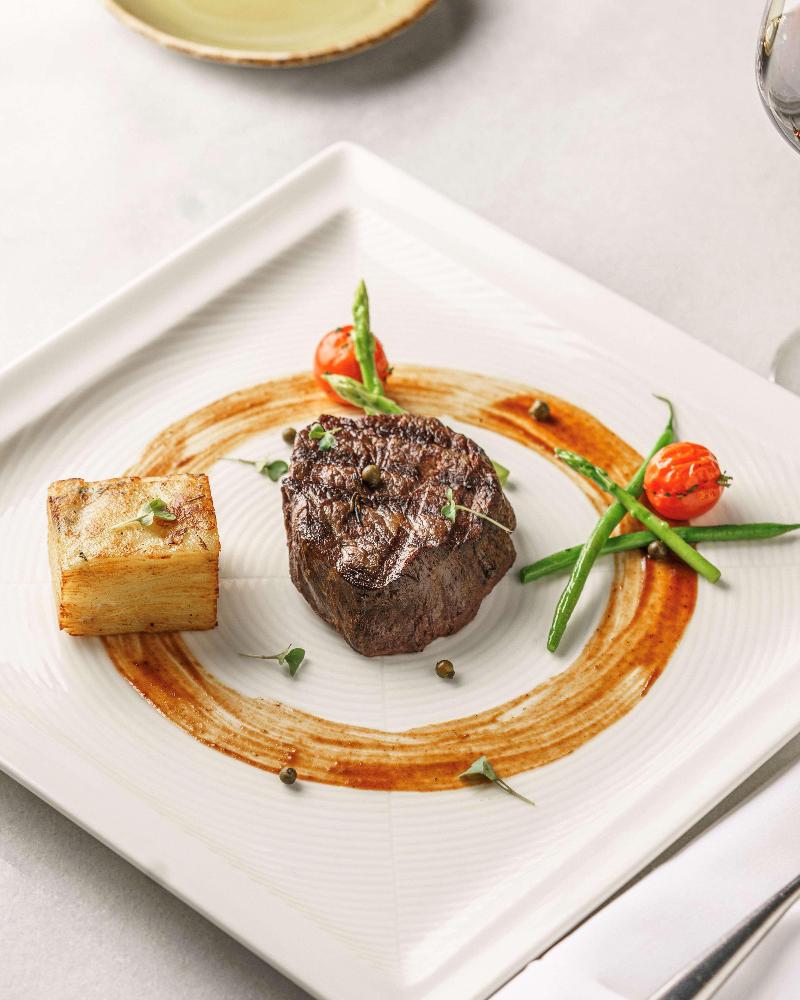 A Radisson Collection Hotel, Hormuz Grand Muscat - Restoran