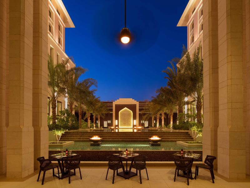 A Radisson Collection Hotel, Hormuz Grand Muscat - Restoran