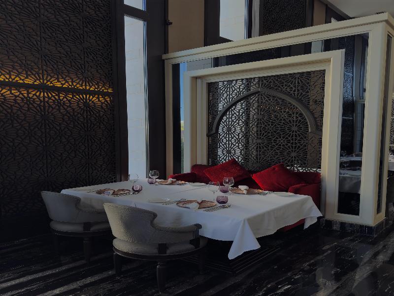 A Radisson Collection Hotel, Hormuz Grand Muscat - Restoran