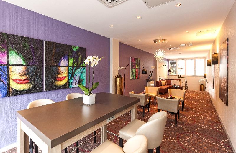 Leonardo Hotel Munich City North - Lobi