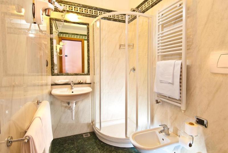 Hotel Le Querce - Genel