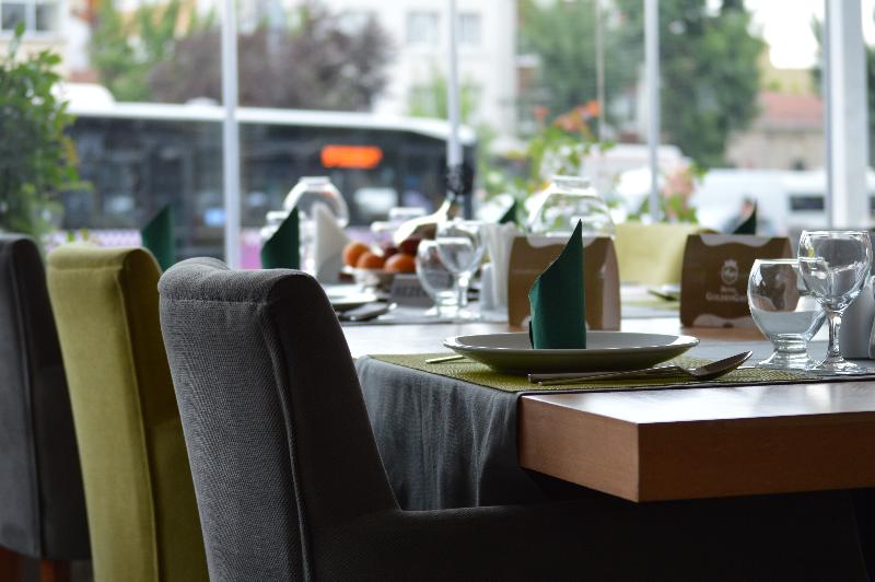Hotel Goldengate Old-City - Restoran
